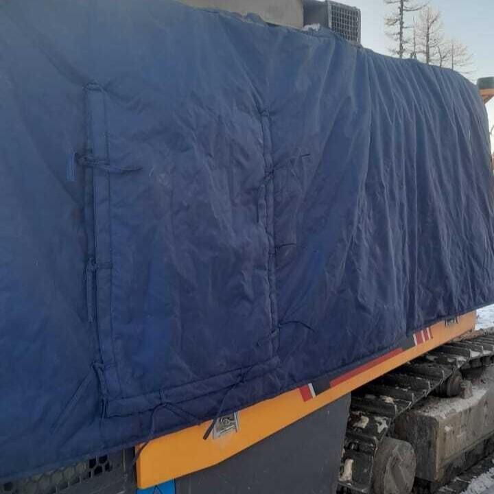 Чехол на экскаваторе
