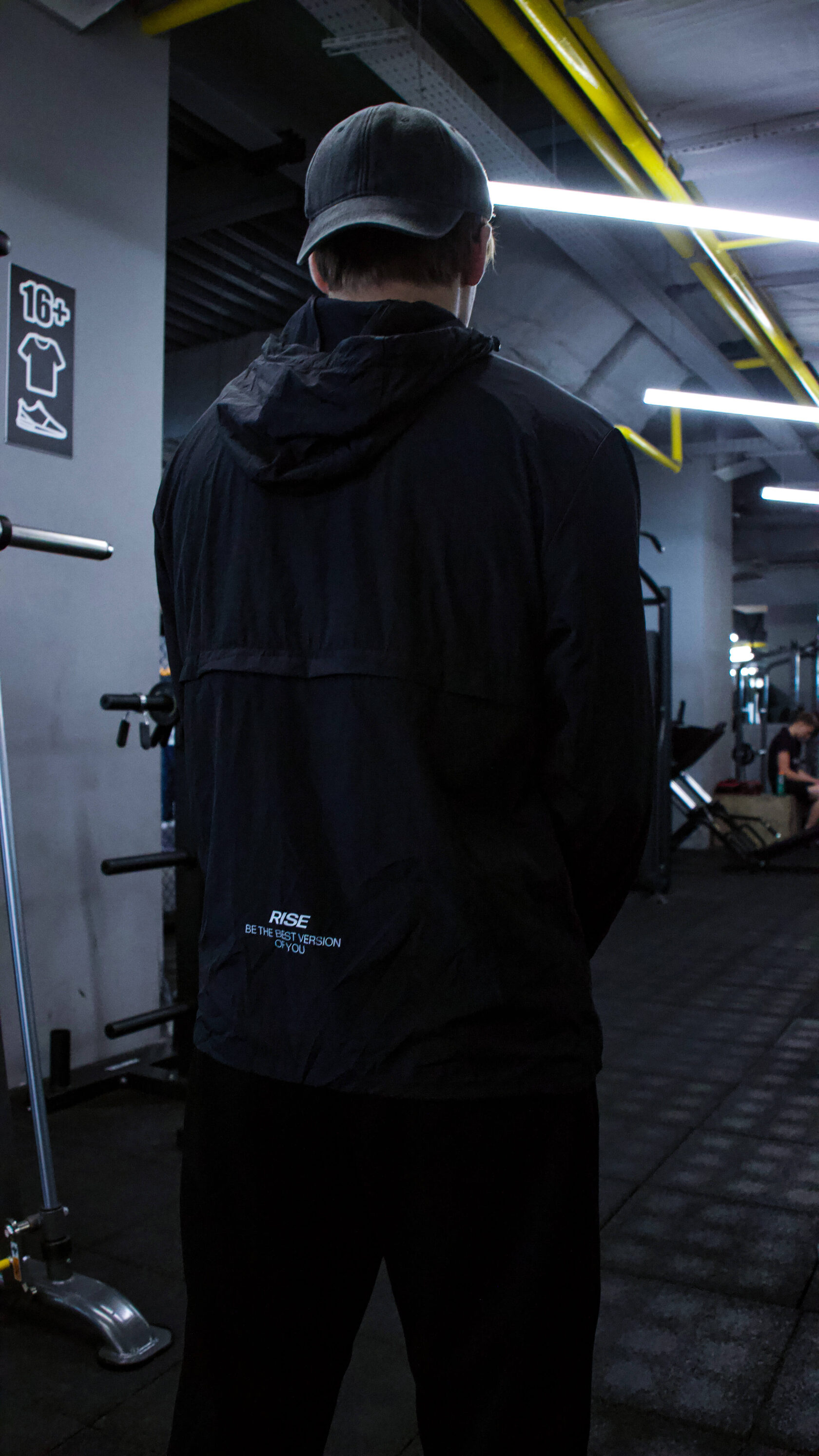 Мужская ветровка Rise черного цвета спортивная