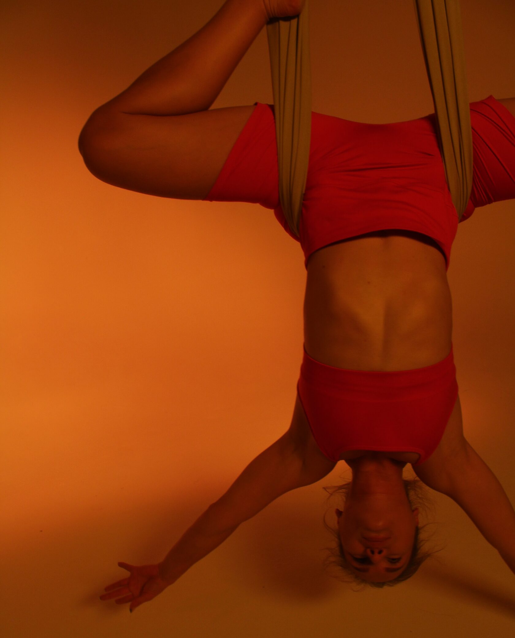 Антигравити аэростретчинг групповые тренировки СПБ