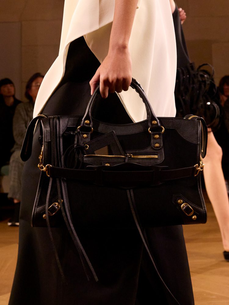 Balenciaga Весна 2026 Сумки4