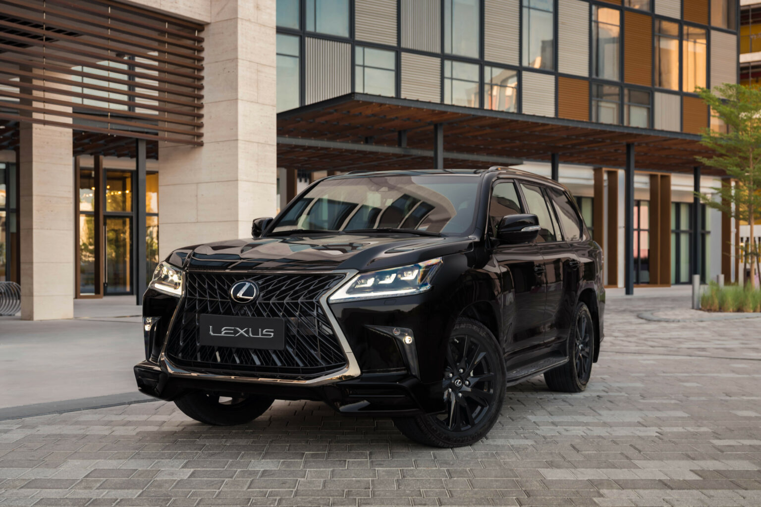 Аренда Lexus LX 570 с водителем, аренда авто сопровождение, аренда Лексус