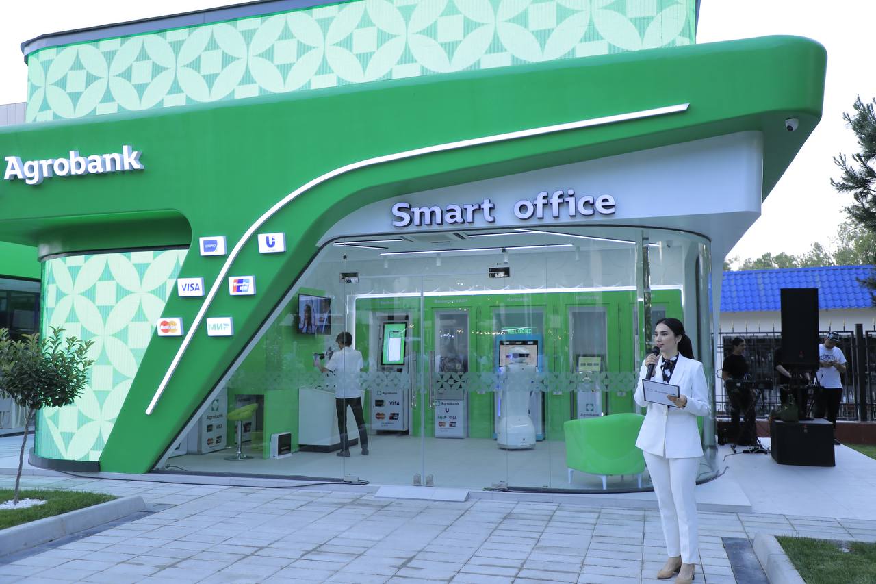 Банк смарт отзывы. Agrobank Smart Office. Agrobank главный офис. Агробанк Узбекистан. Чирчик Агробанк.