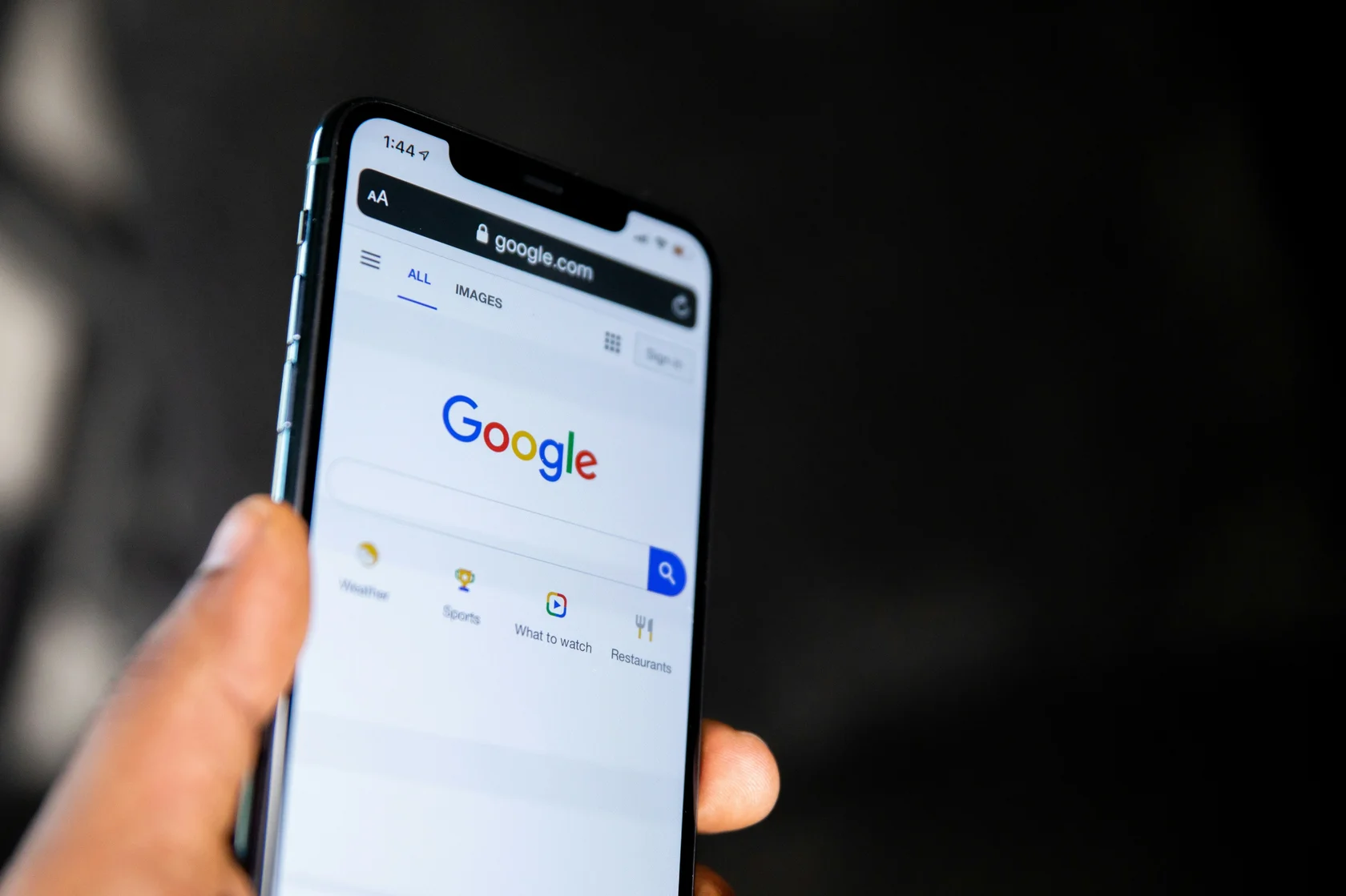 Micro-moments and mobile marketing: how to catch a customer at the moment of decision