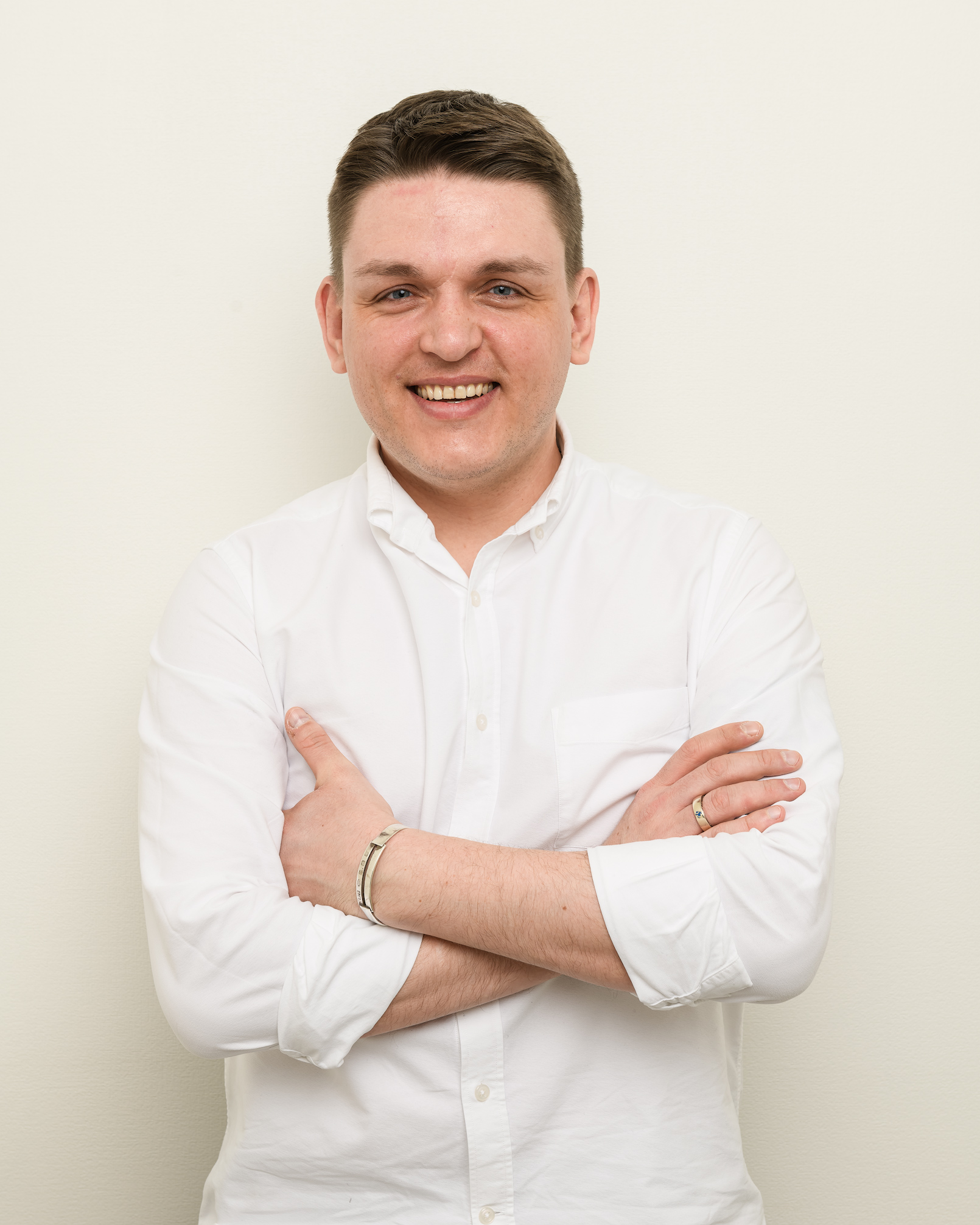 славин парикмахер. иван славин салон красоты. славин парикмахер. стоматолог славина. ян мурадынский парикмахер.