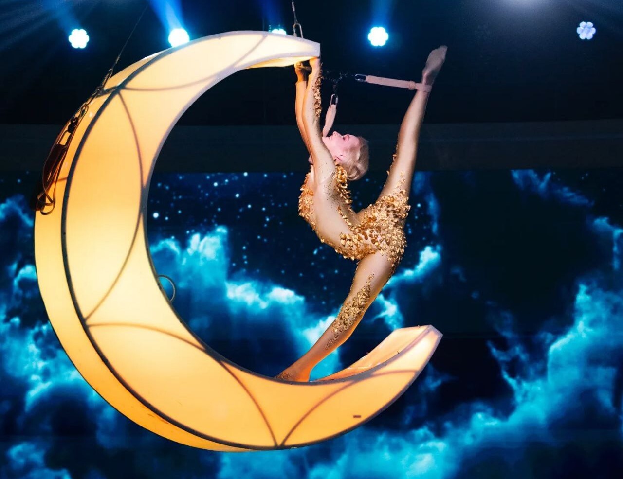 гимнастки, цирковой номер