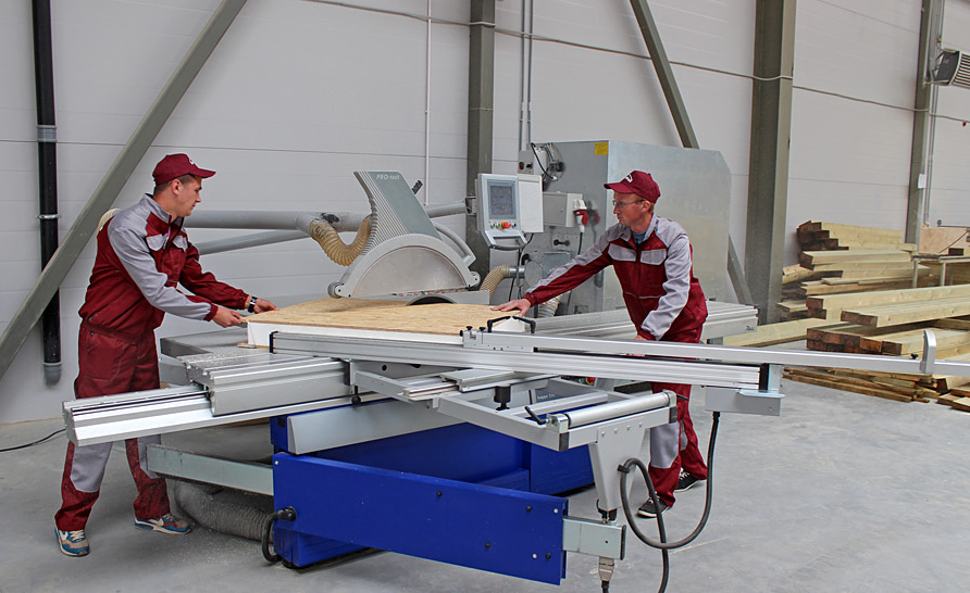 блочное строительство. завод домокомплектов. оборудование для каркасного домостроения. деревообрабатывающее предприятие. завод clt панелей в россии.