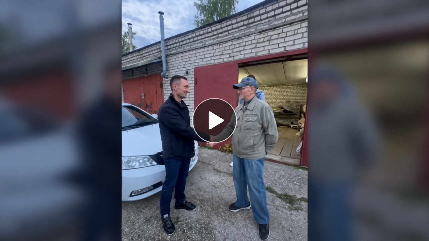 Видеоотзыв владельца автомобиля после сделки с Сергеем Курышевым