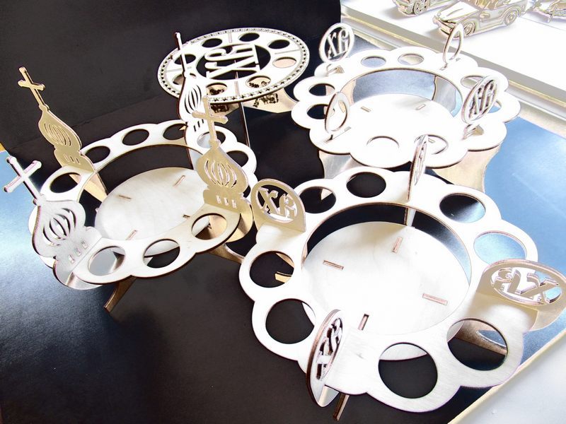 Подставка под яйца 8 штук из фанеры