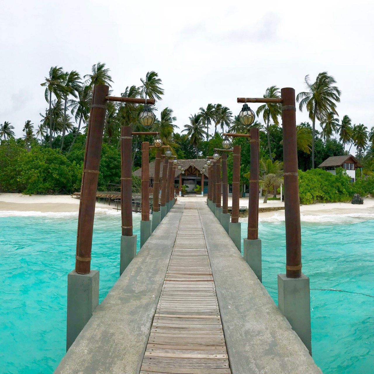 Malahini kuda Bandos Resort 4 Мальдивы. Мальдивы не туристические. Москва Мальдивы тур. Ереван Мальдивы тур.