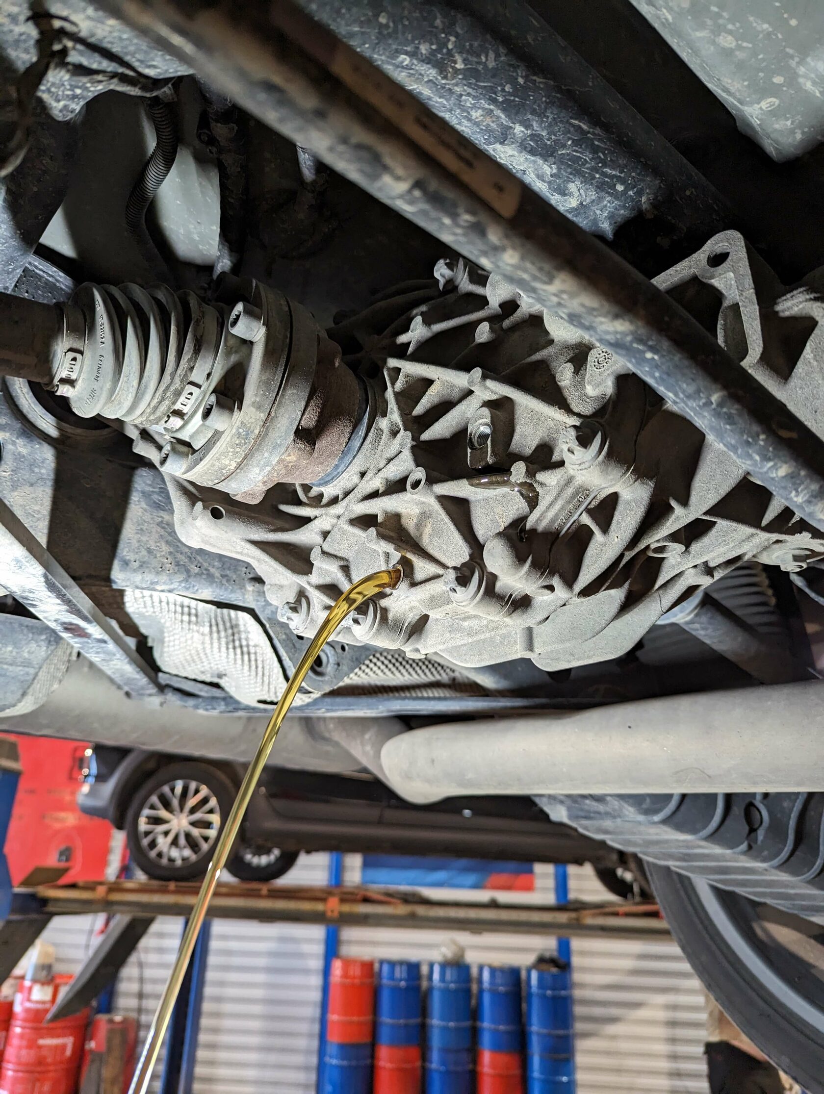 Замена масла в заднем редукторе Audi