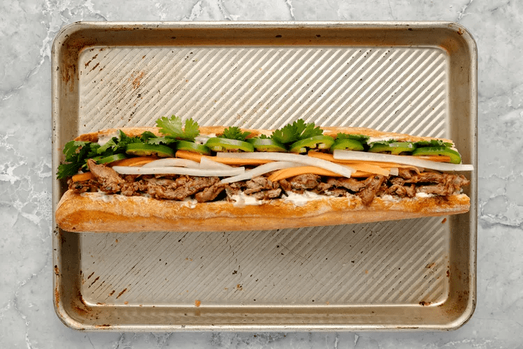Вьетнамский сэндвич со свининой. Идеальный перекус для тех, кто вечно спешит