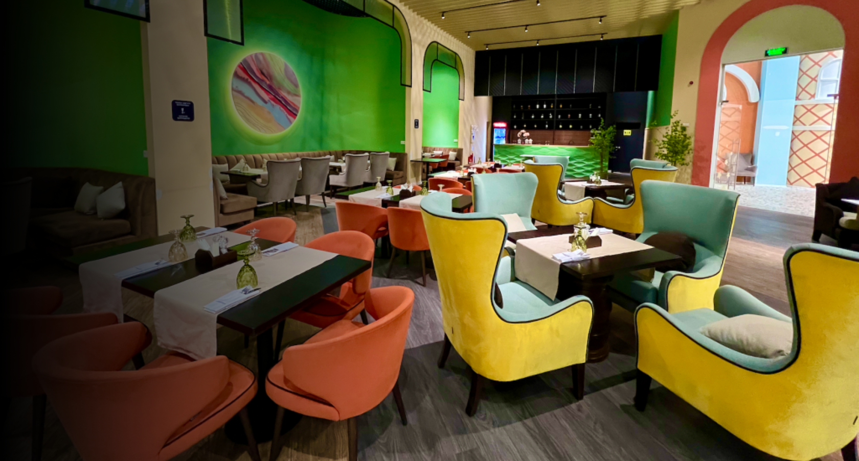 Үлкен мүшесі бар үлкен қара жігіт Түнде секс көргім келді