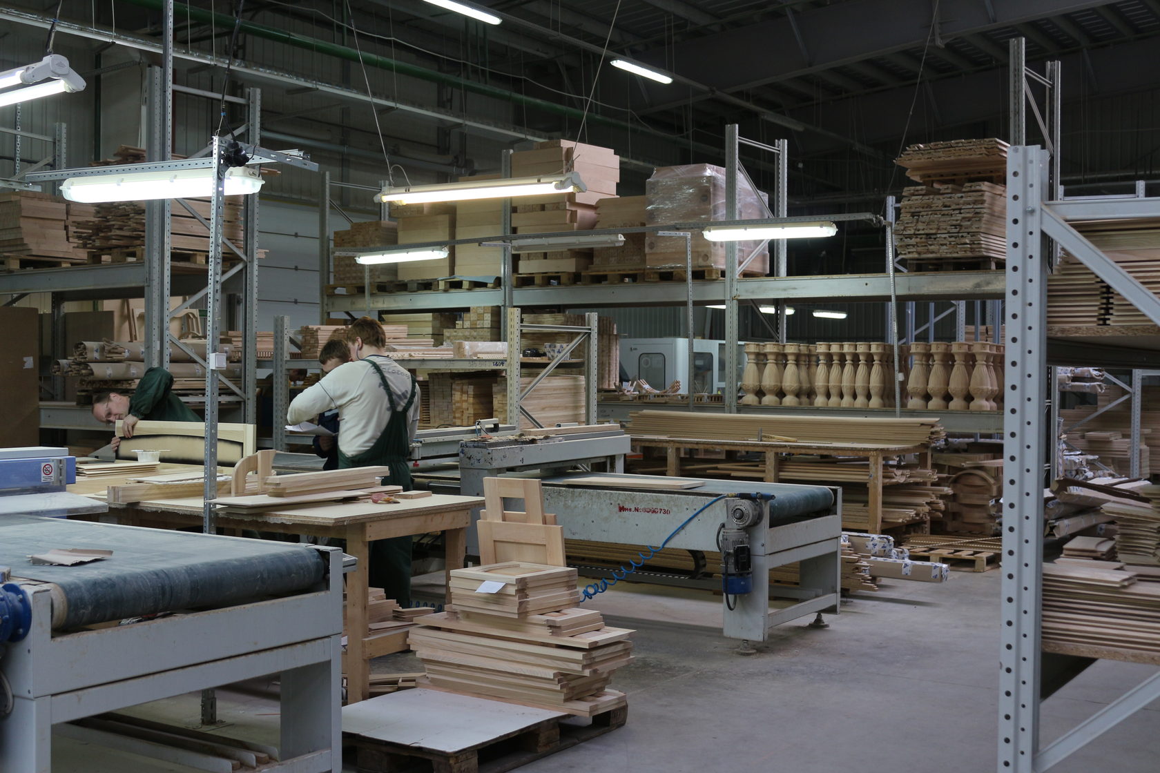 работа в европе на мебельном производстве