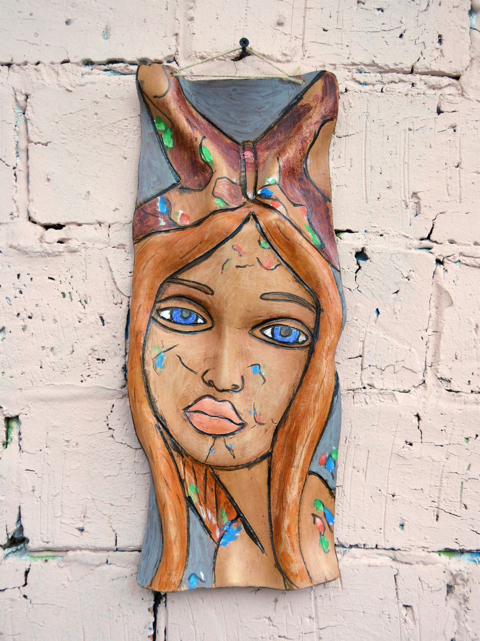 Маска из фактурной кожи настенная А.МузылевЪ &quot;Инстаграмная меланхолия: Гламур в оттенках грусти&quot;