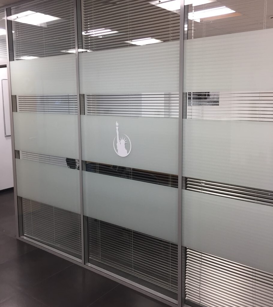 Алюминиевые Перегородки, Алюминиевые Перегородки Купить, Изготовление Алюминиевых Перегородок, Алюминиевые Офисные Перегородки, Алюминиевые Стеклянные Перегородки, Раздвижные Алюминиевые Перегородки, Межкомнатные Перегородки Алюминиевые