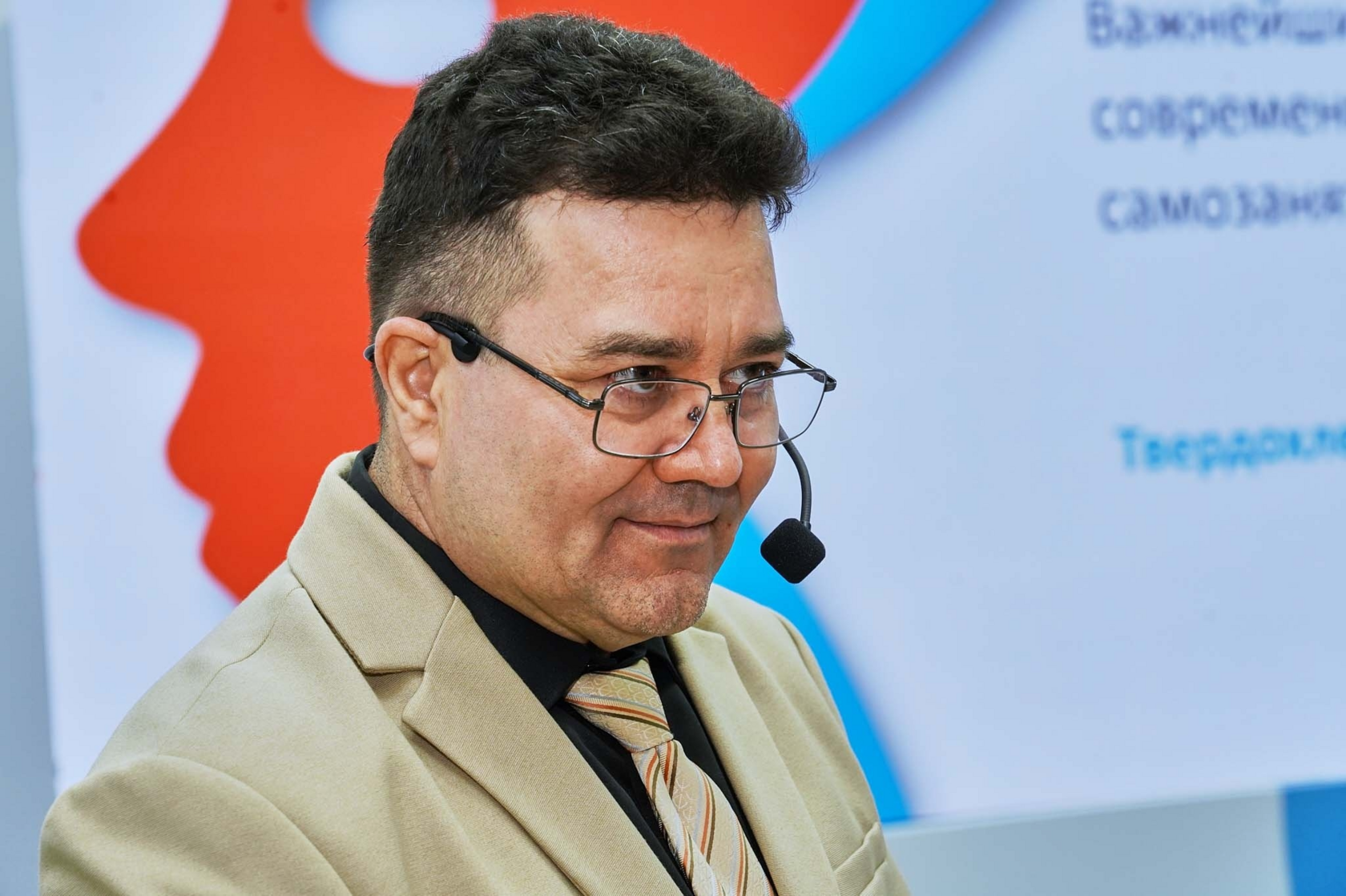 Вадим Твердохлеб - Пресс-портрет