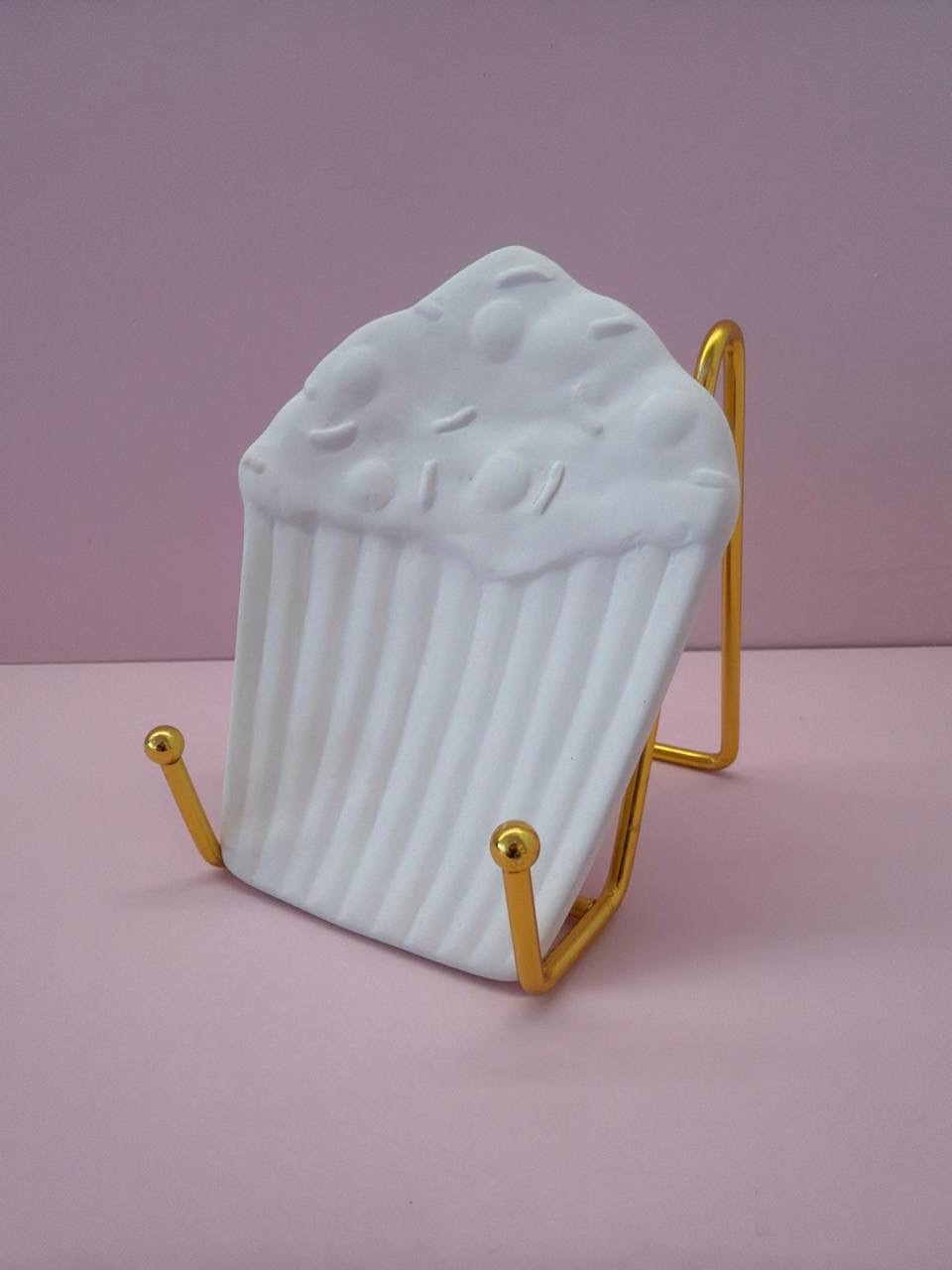 Finished painted pottery