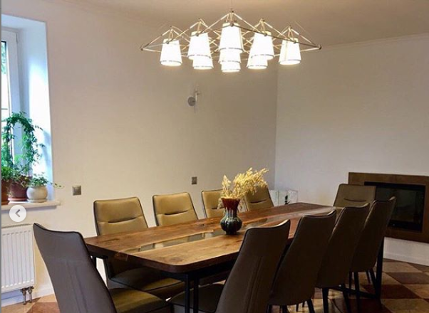 Table «Alise»
