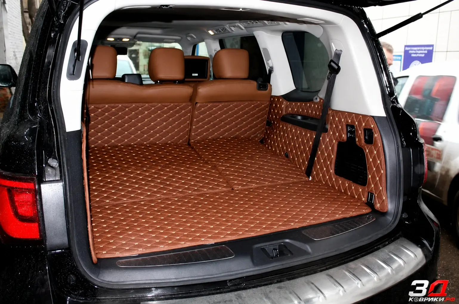 3D коврики Infiniti QX56