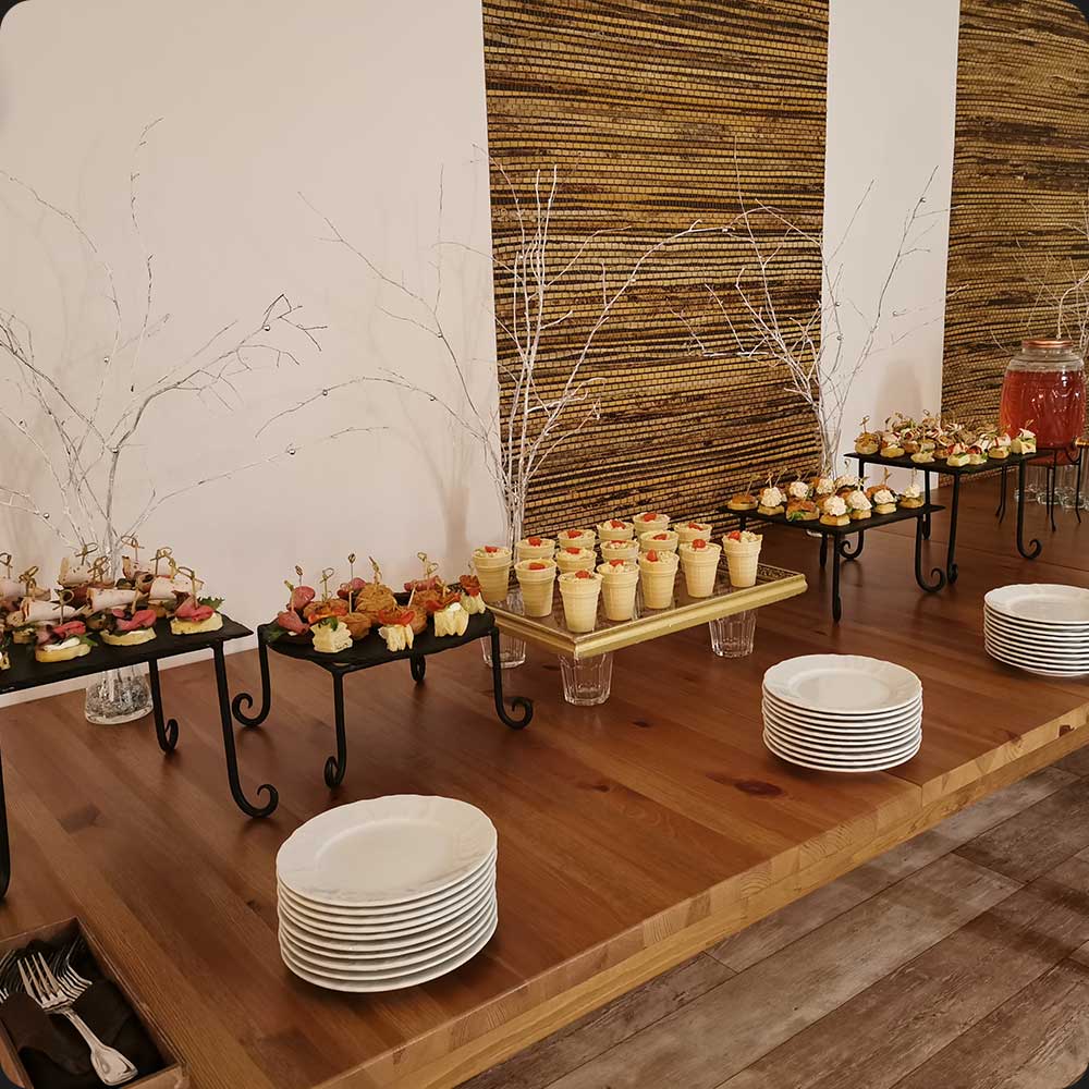 Фуршет — кейтеринг с доставкой готовых закусок, канапе на шпажках, мини ...