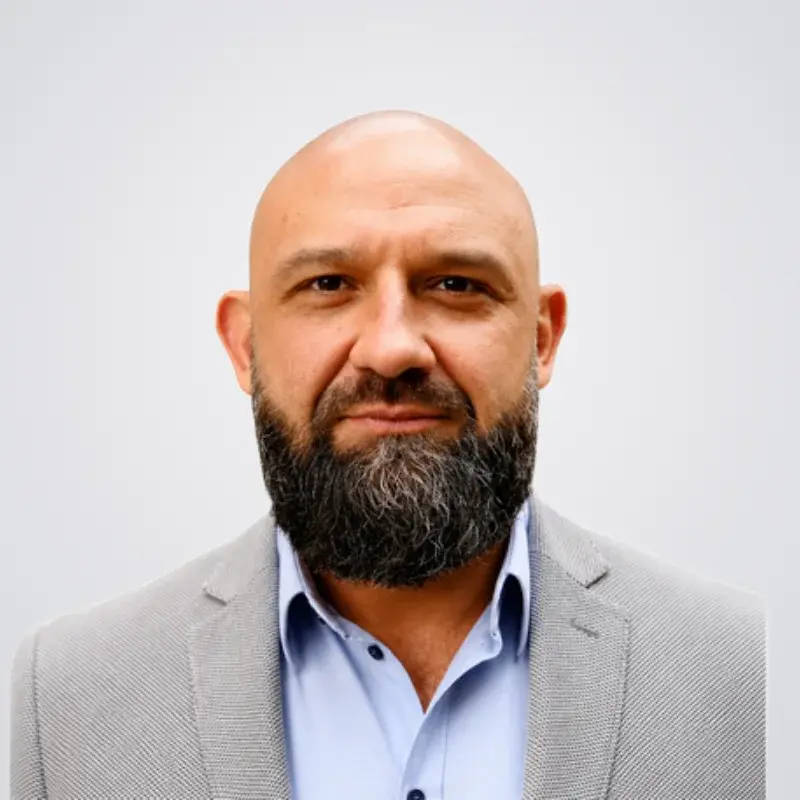 Сергей Мельников, Управление клиникой