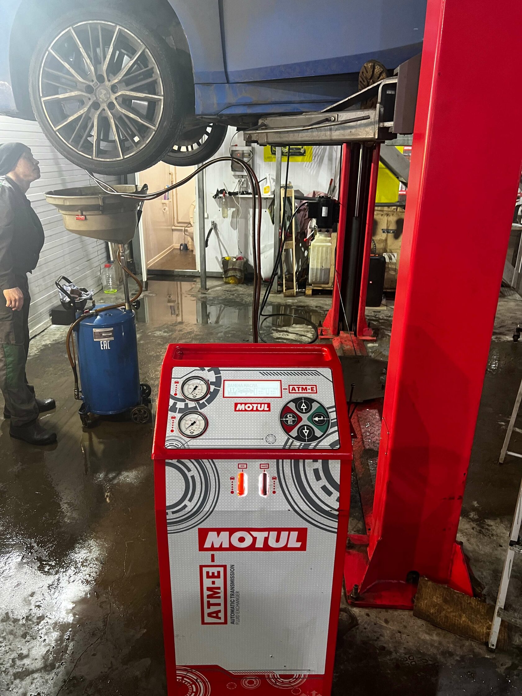 Процесс замещения масла в АКПП