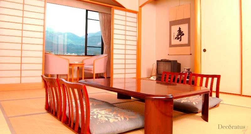 гостиница в японском стиле рекан на курорте юфуин