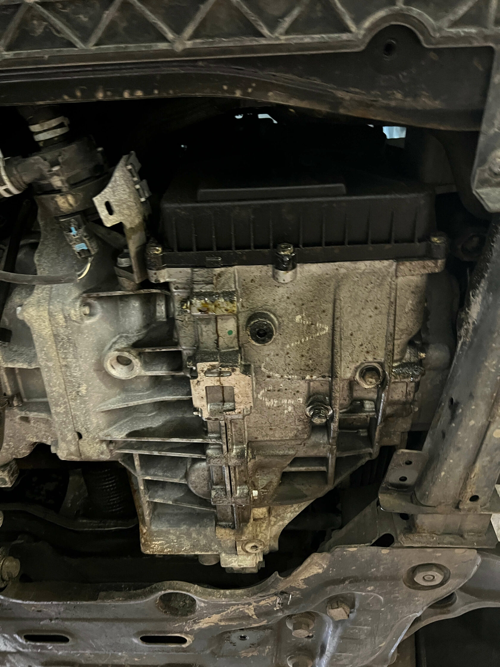 Снятие защиты картера Renault