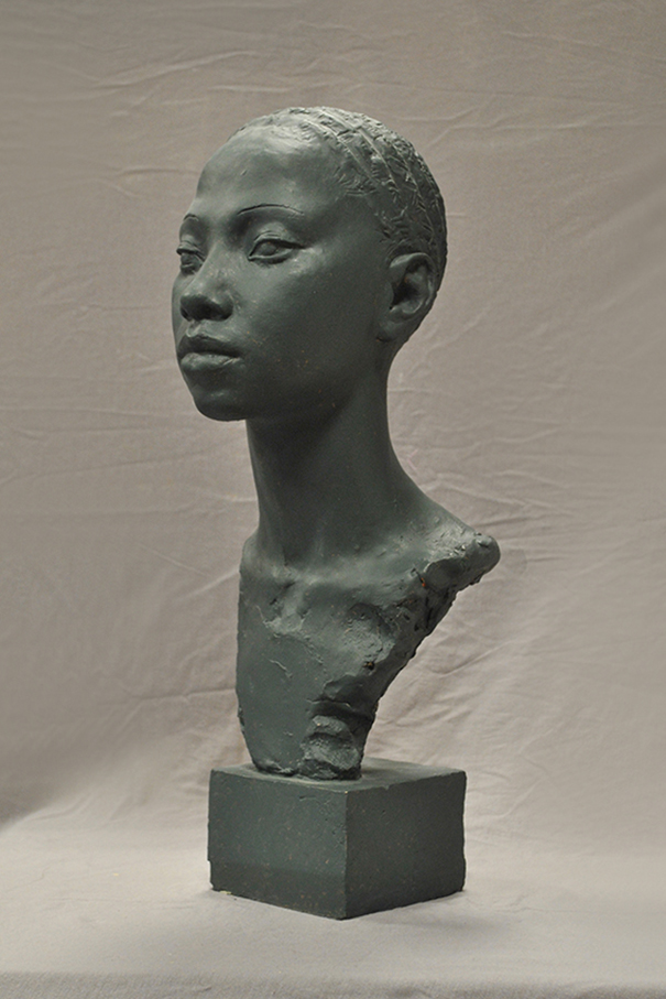 бюст портрет студентки