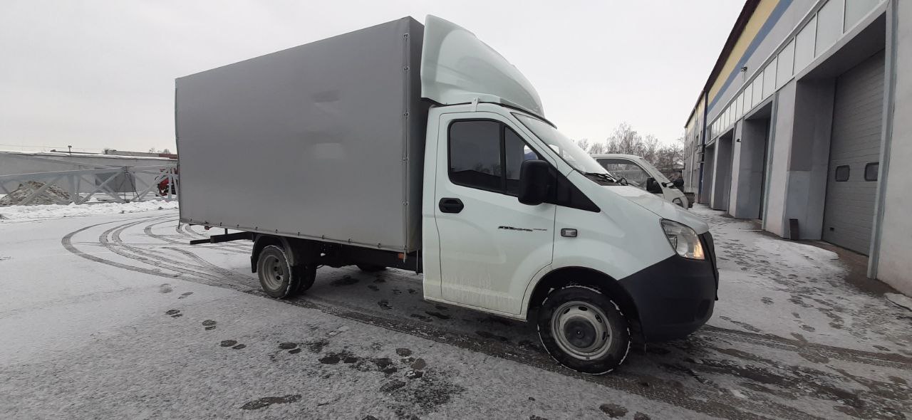 Задний клапан автотента с ремнями