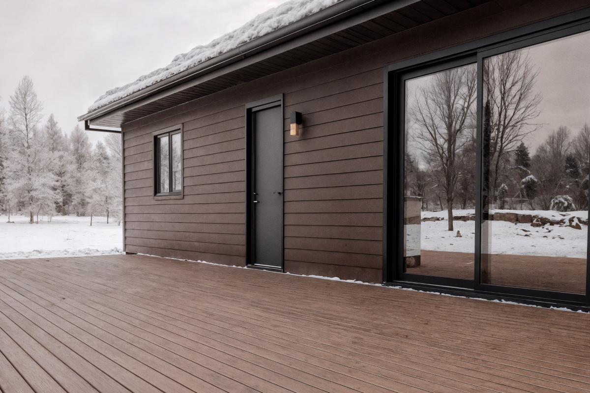 Террасная доска для Москвы: решения для дач, террас и коммерческих объектов