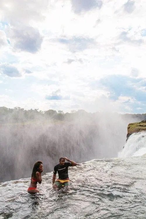 Купель Дьявола у водопада Виктория