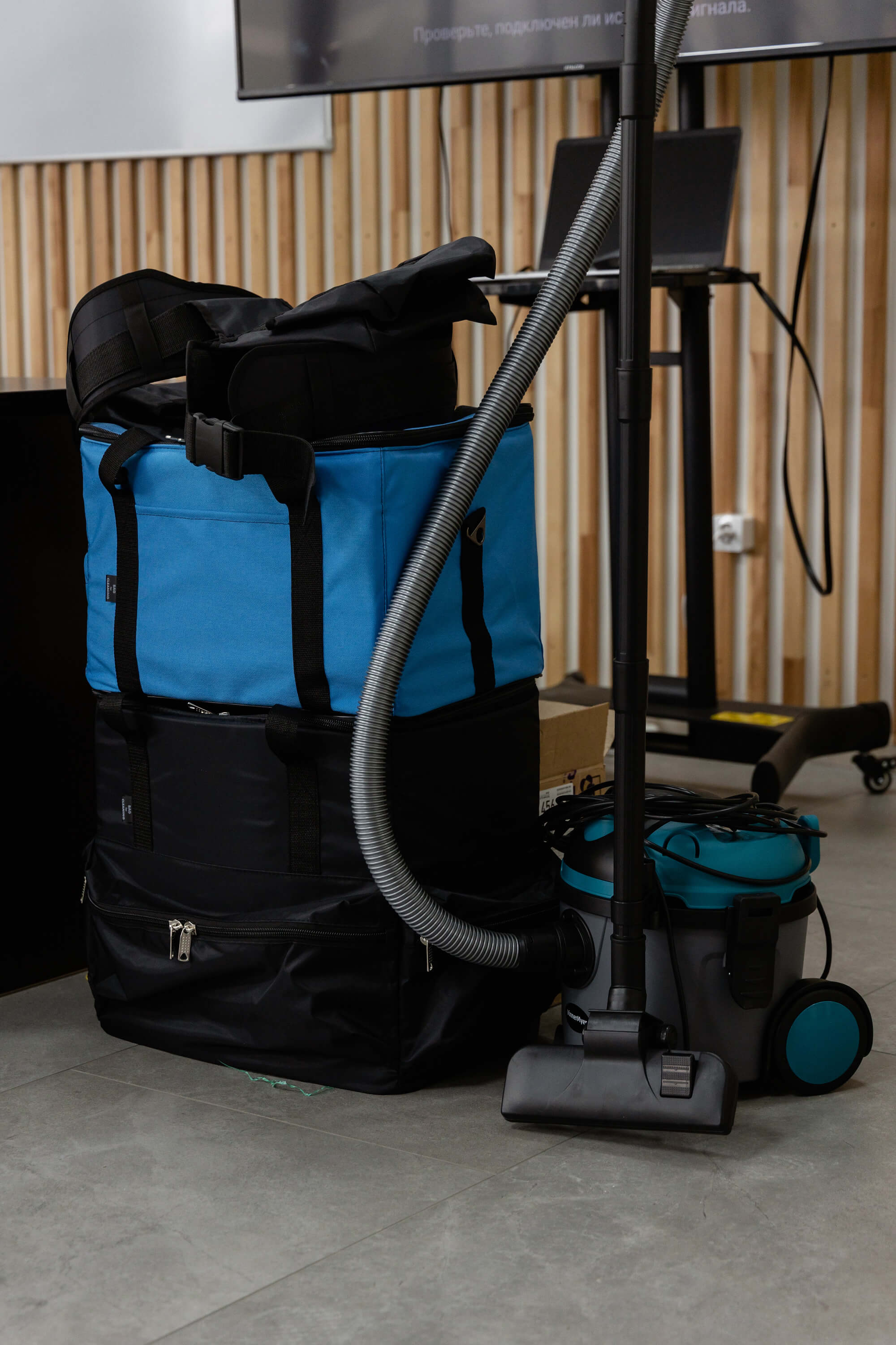 Мастер-классы по мытью остекления и химчистке мебели в Краснодаре