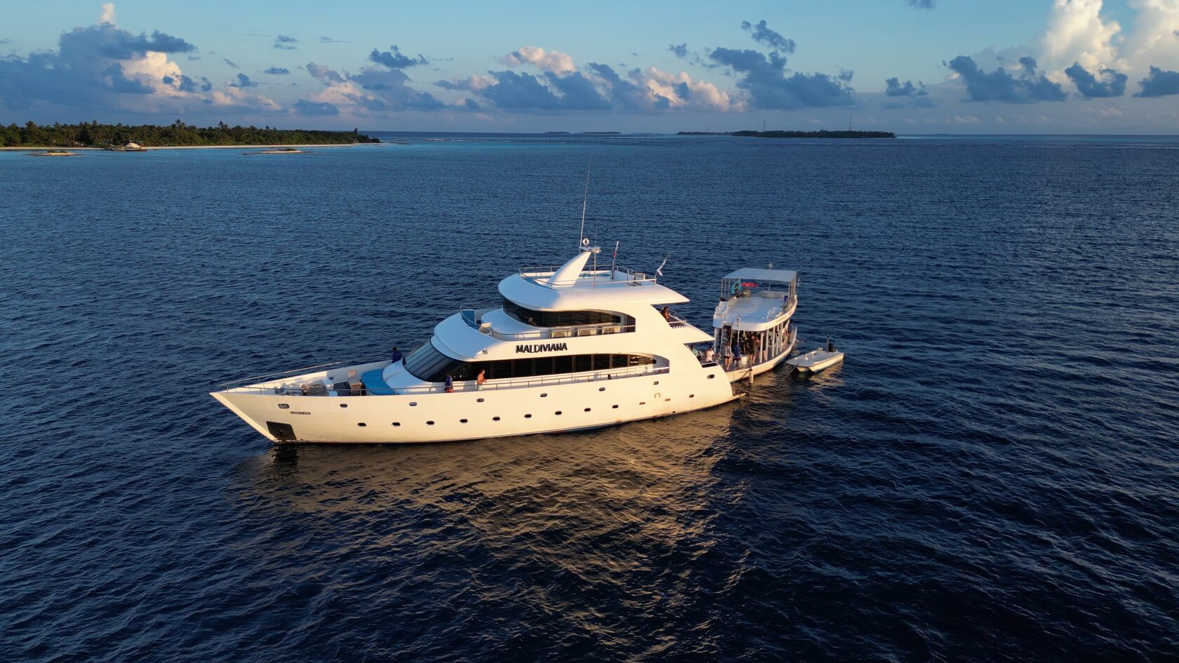 Maldiviana — vessel photograph