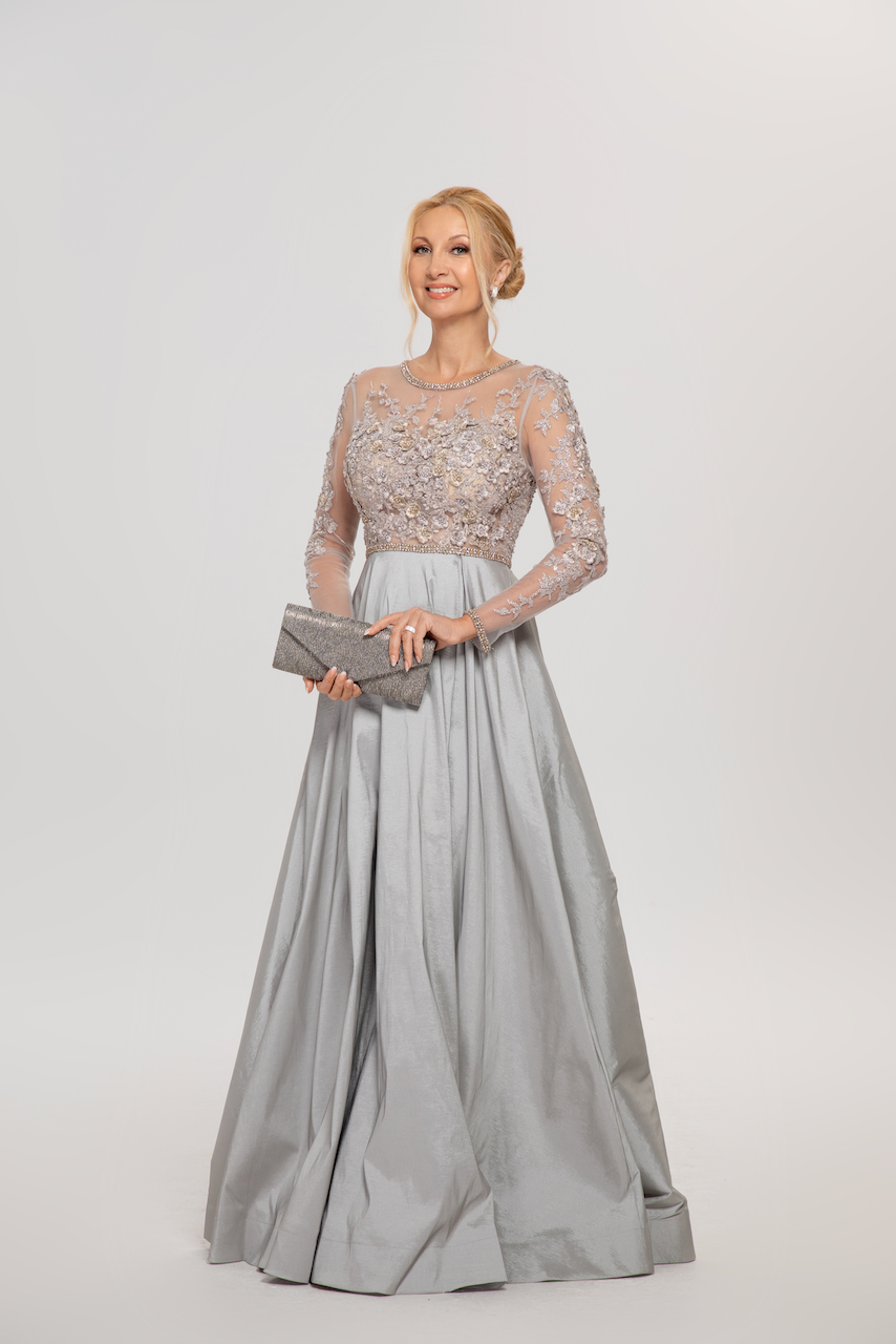Йордана Димитрова в сребърна рокля на  Bridal Fashion