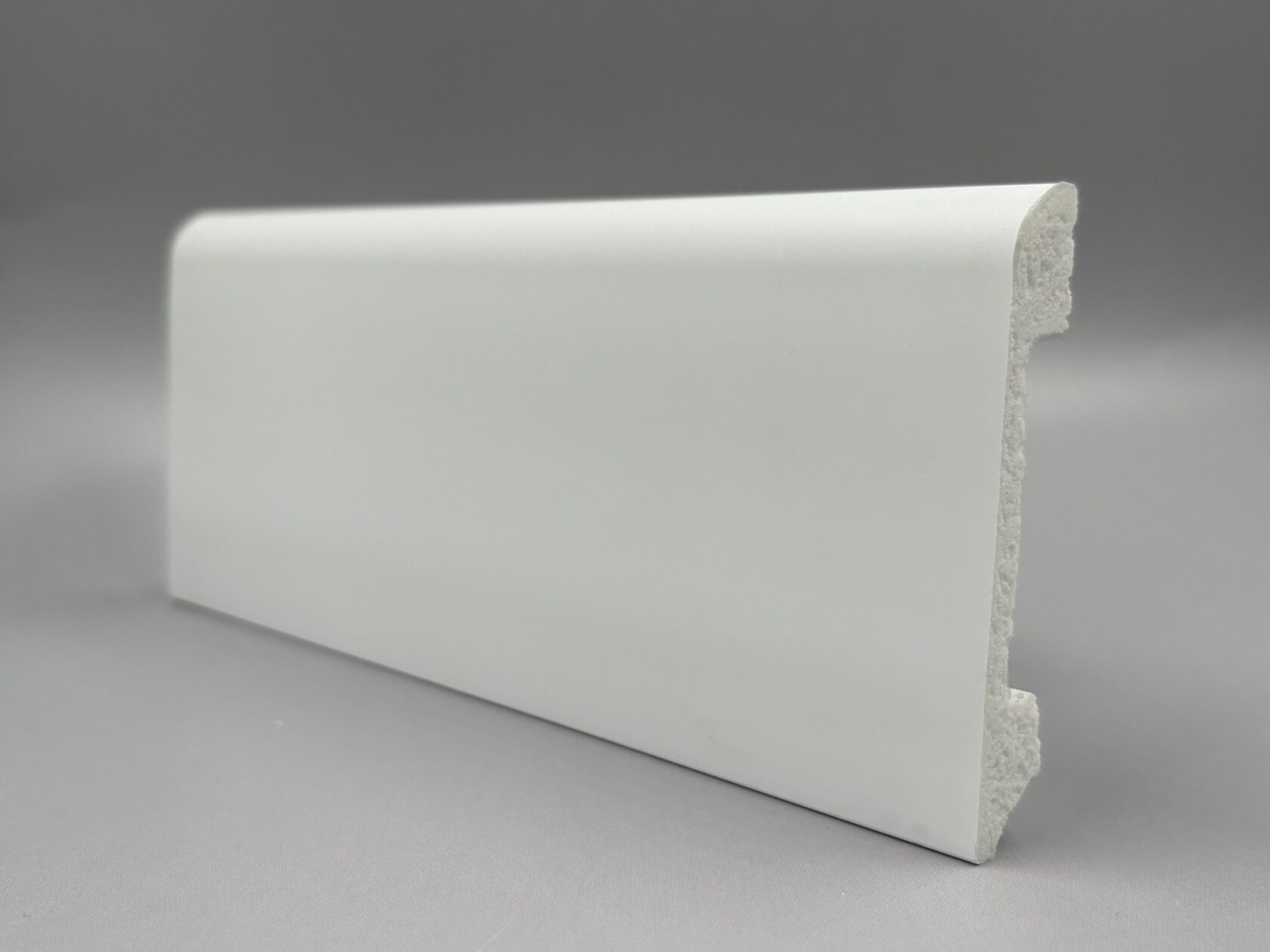 Плинтус из полистирола высокой плотности Волшебная Палочка 80*14*2000. MSPOL 101 Белый под покраску