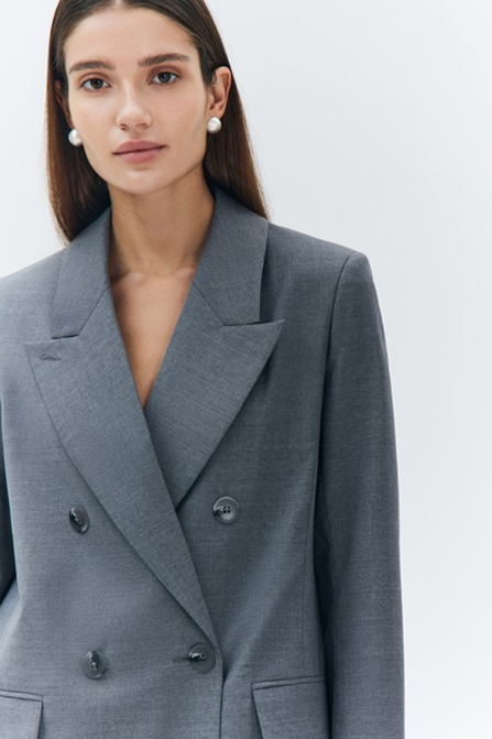 Стильное женское пальто. GATE31 — это минималистичный бренд верхней одежды из Санкт–Петербурга