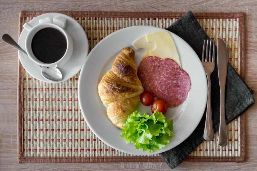 Завтрак в Швеции. Тверь завтрак. Breakfast Тверь.