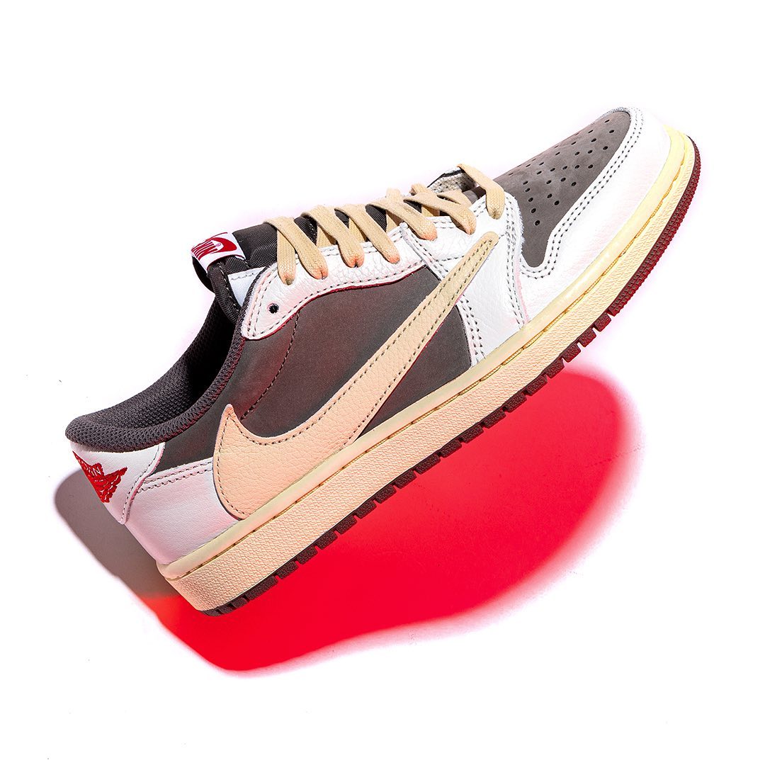 Купить Travis Scott (Тревисы) в Москве - yeezymafia.store