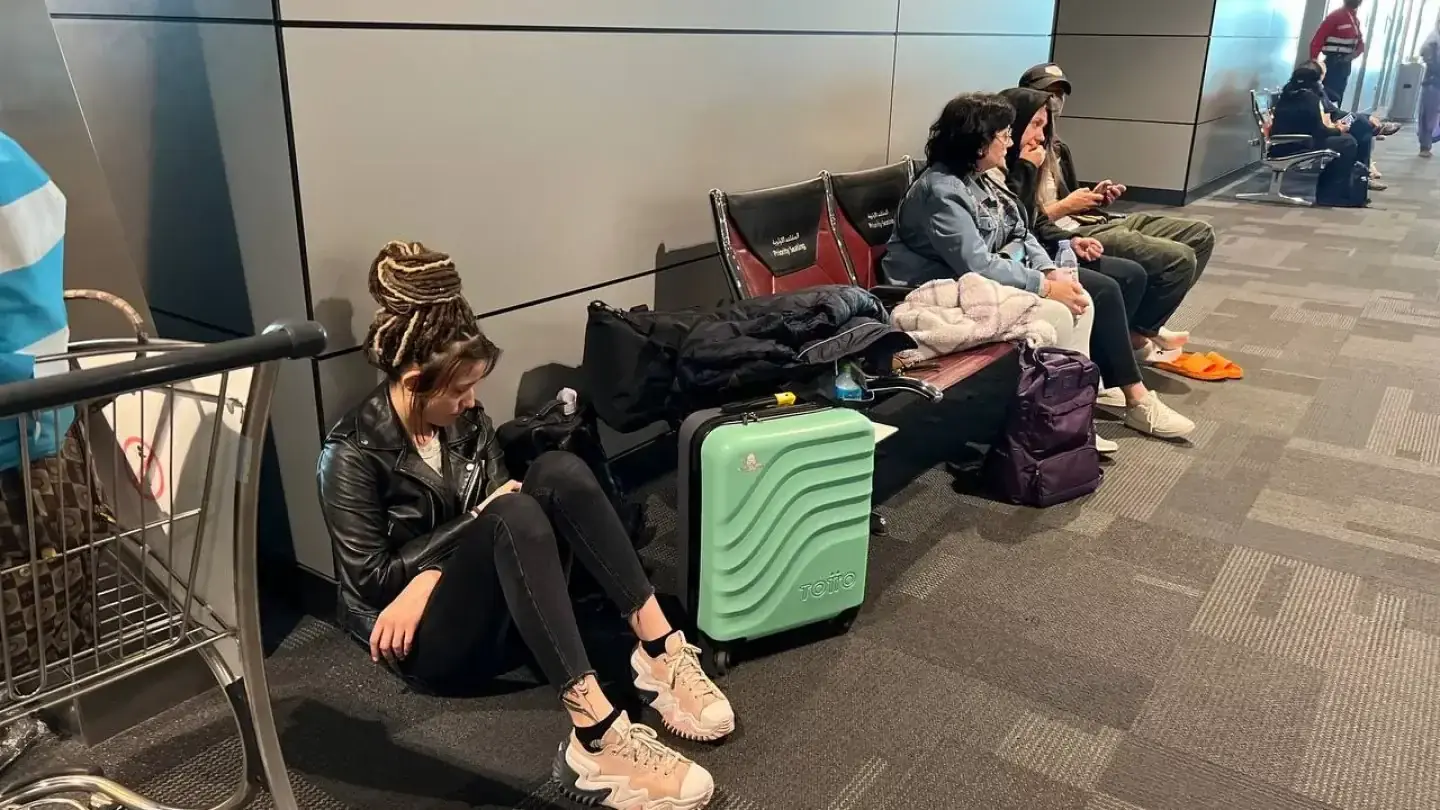 пассажиры аэропорт Алматы задержка рейса