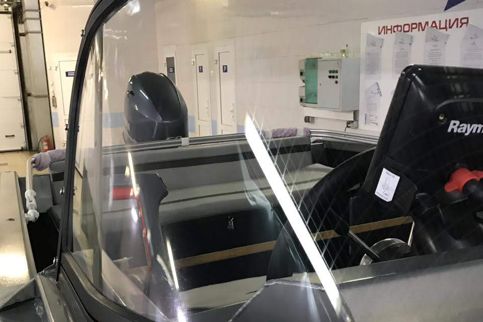 граффити на стекле после полировки Glass Gloss