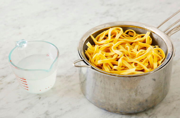Сколько и как нужно варить спагетти чтобы они не слиплись?