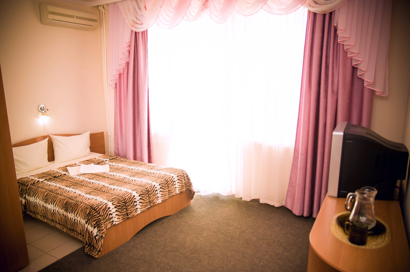 отель чайка крым п. халяль резорт алушта. море отель алушта алушта. эллинг дельфин алушта. роза ветров крым рыбачье.