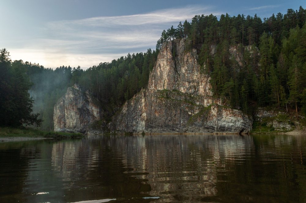 Сплав по реке Чусовой камень красный