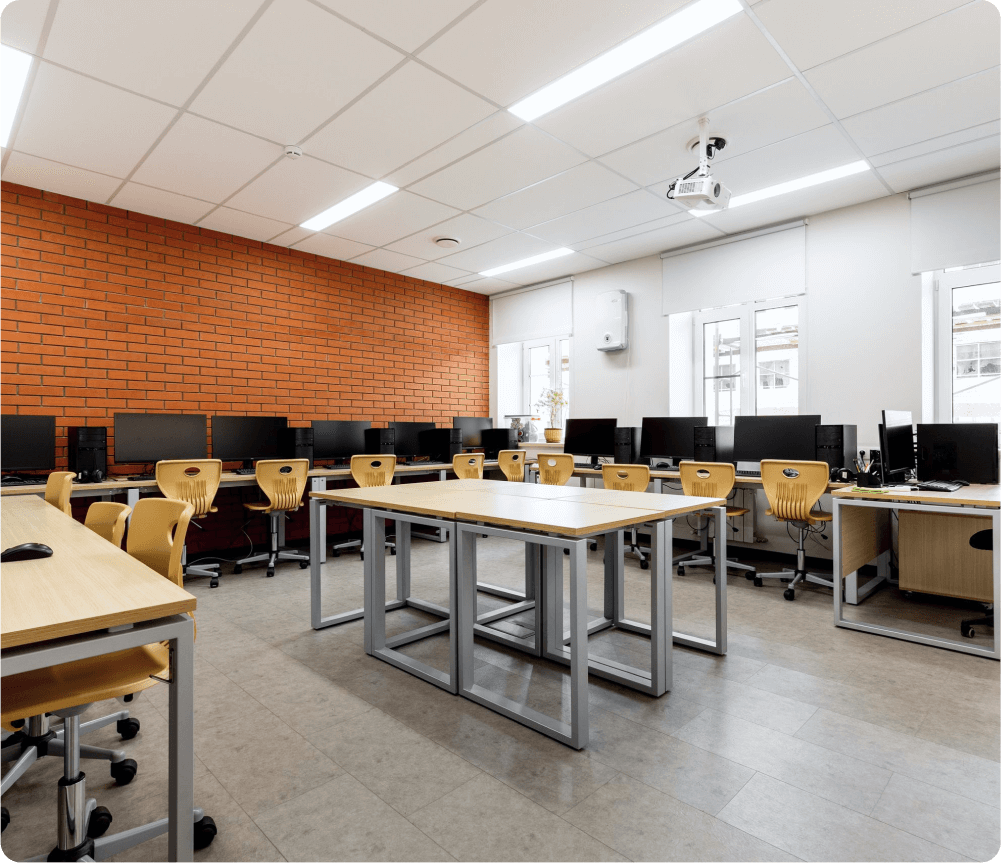 Учебная аудитория в школе программирования Инфосфера