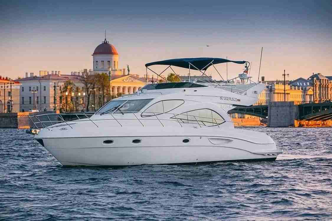 Аренда яхты в Санкт-Петербурге - снять яхту в СПб | YACHT-TO-TRIP