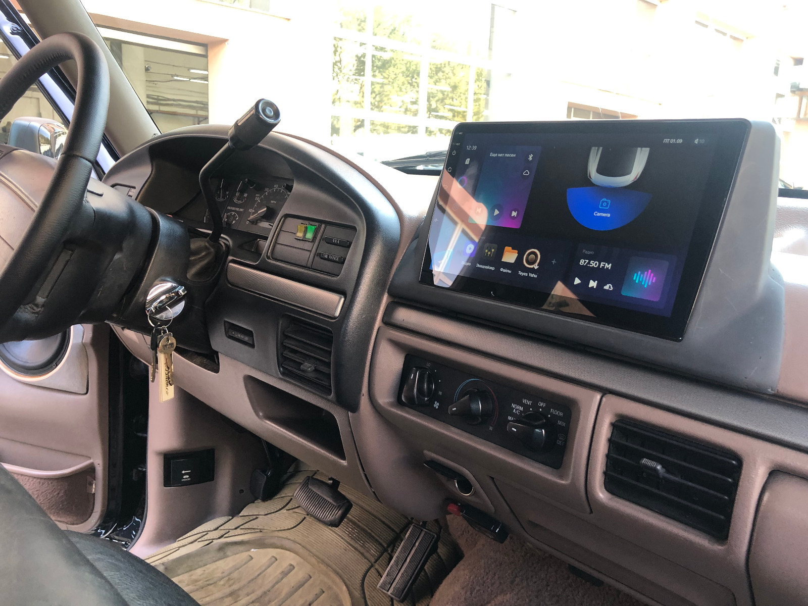 установка магнитолы ford bronco
