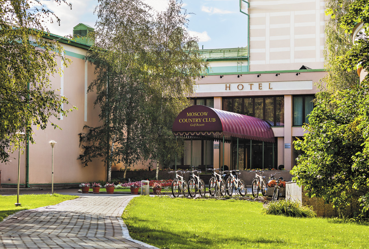 Country club. Москоу Кантри клаб Нахабино. Москоу Кантри клаб Красногорск. Гольф Кантри клаб Нахабино. Кантри клаб Нахабино официальный сайт.