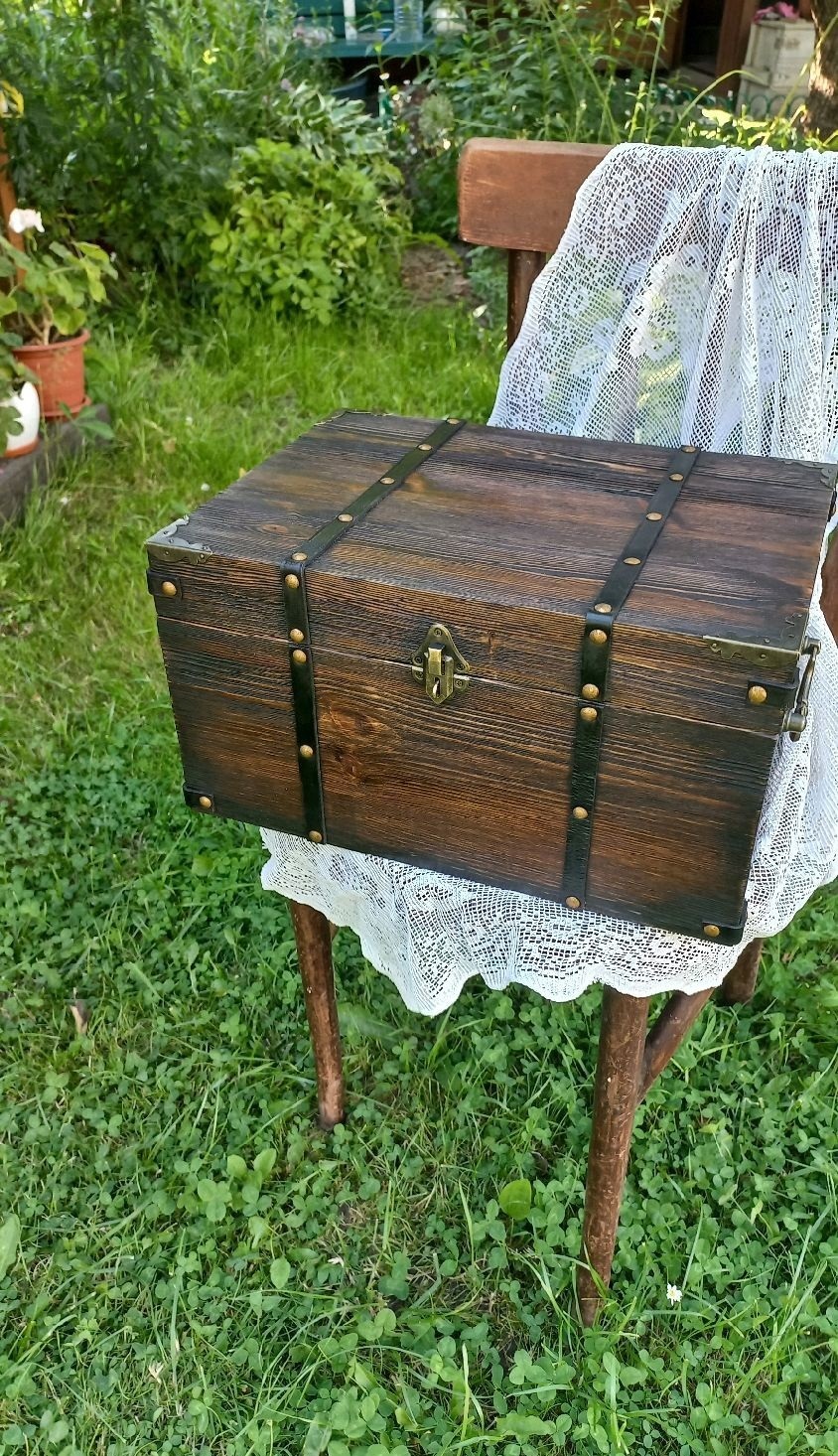 Сундук деревянный 