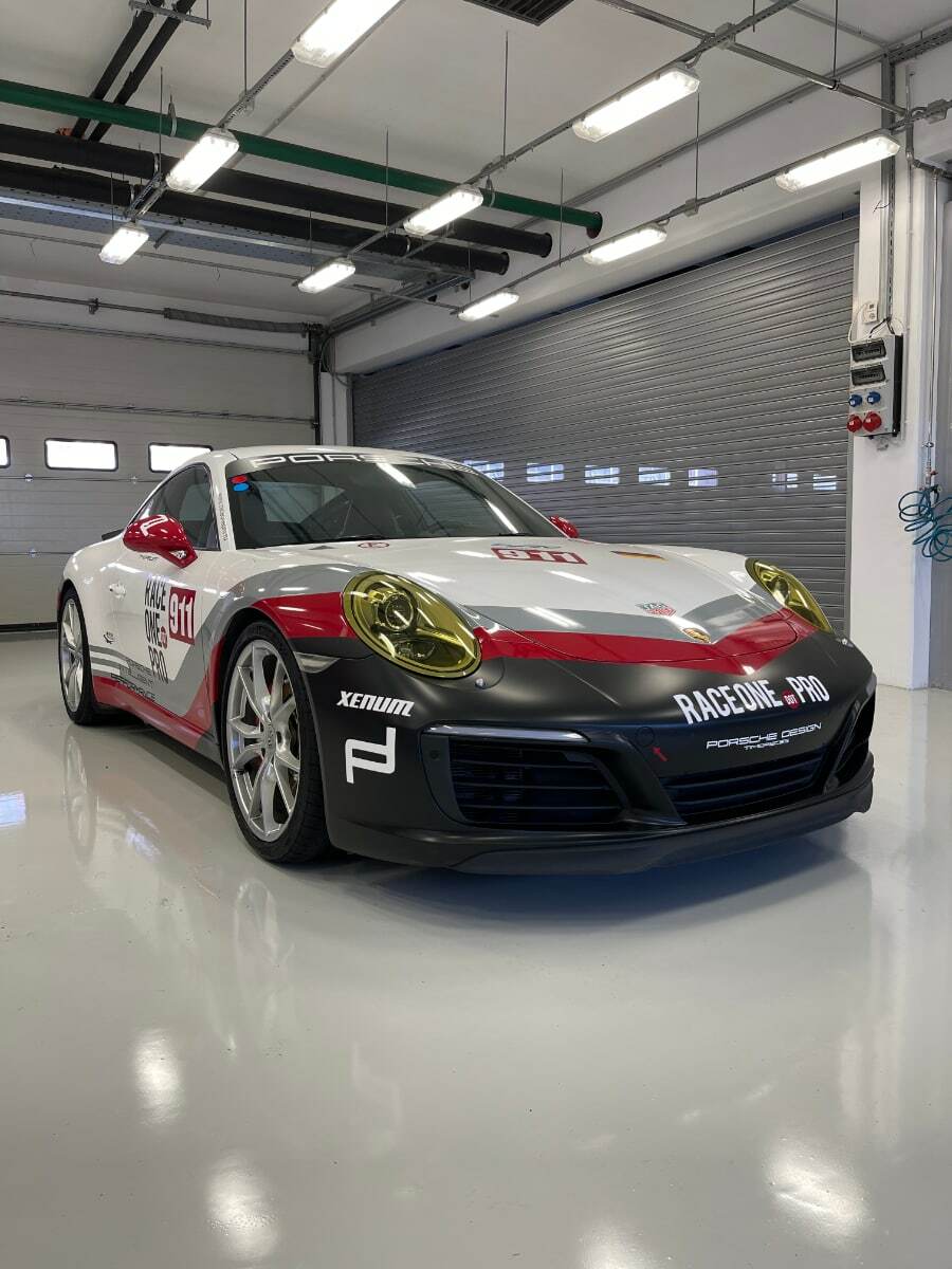 Porsche 911 RSR Edition